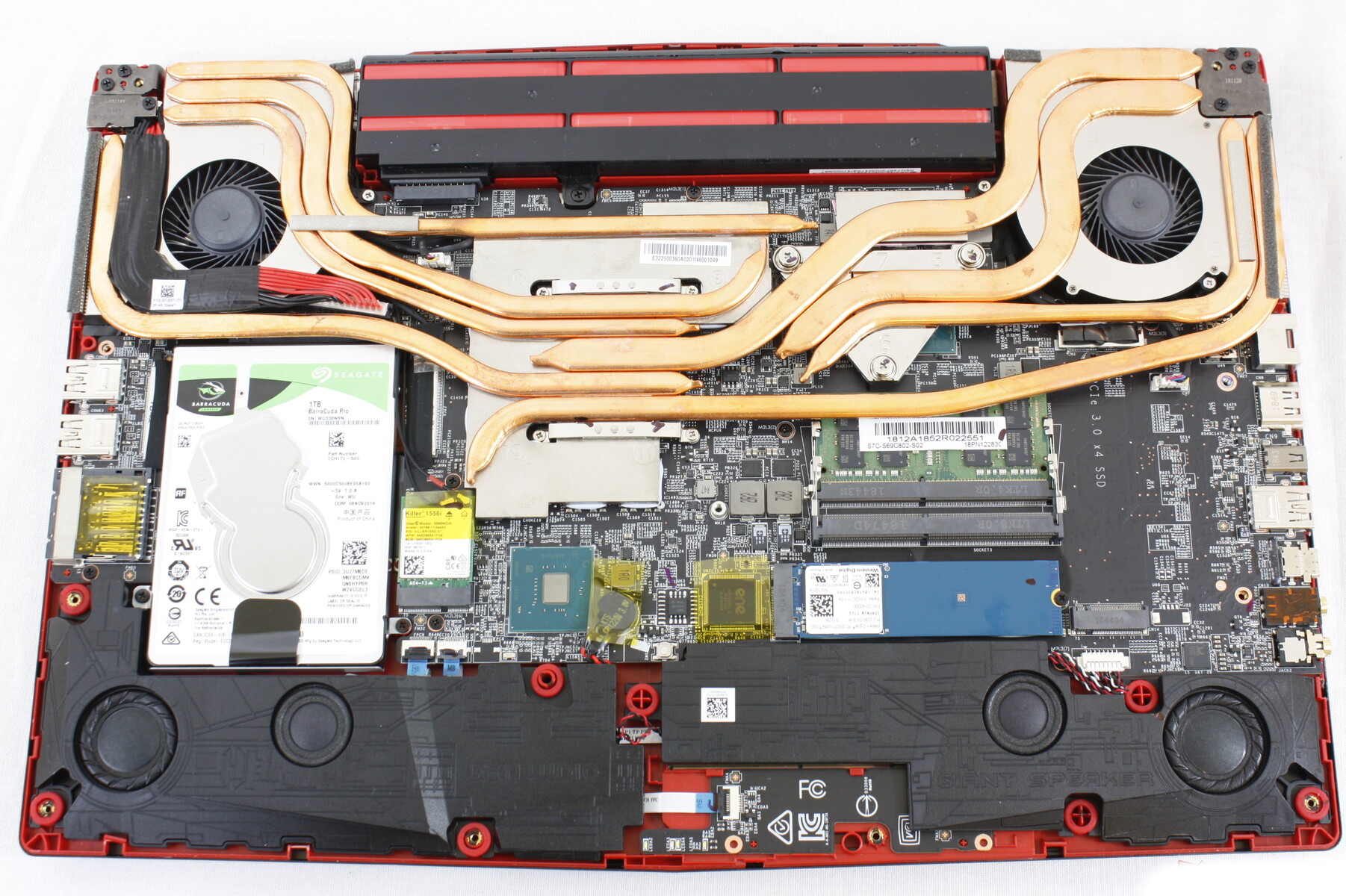 How to replace and fix MSI GE63 Raider 8SG LCD screen display panel non-touch 144HZ (MSI GE63 Raider 8SG)